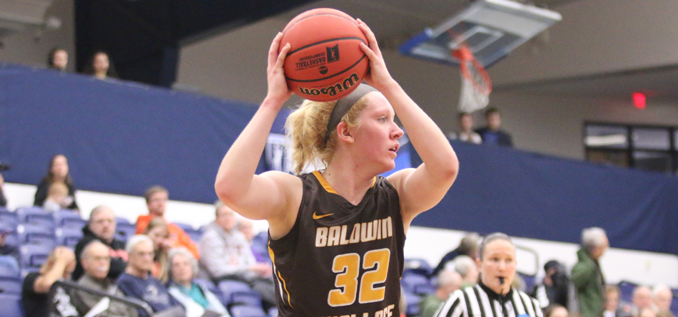 Freshman All-OAC forward Lilly Edwards made the buzzer beater to send BW to the second round of the NCAA Tournament (Photo courtesy of Messiah College)