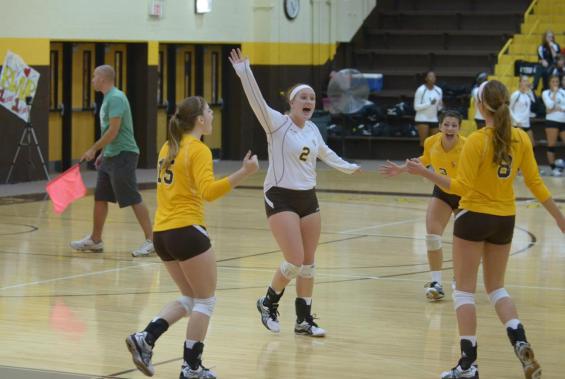 Volleyball Team Looks to Battle for the 2012 OAC Championship