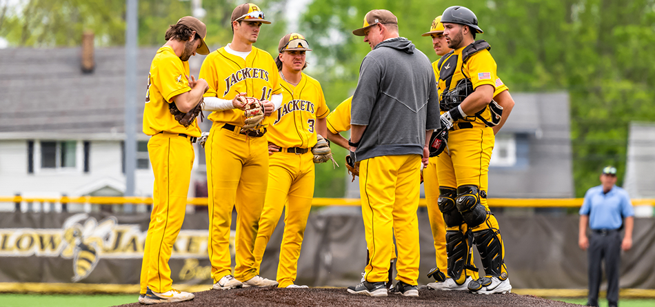 No. 9 Baseball Falls to Ohio Northern in OAC Tournament Elimination Game