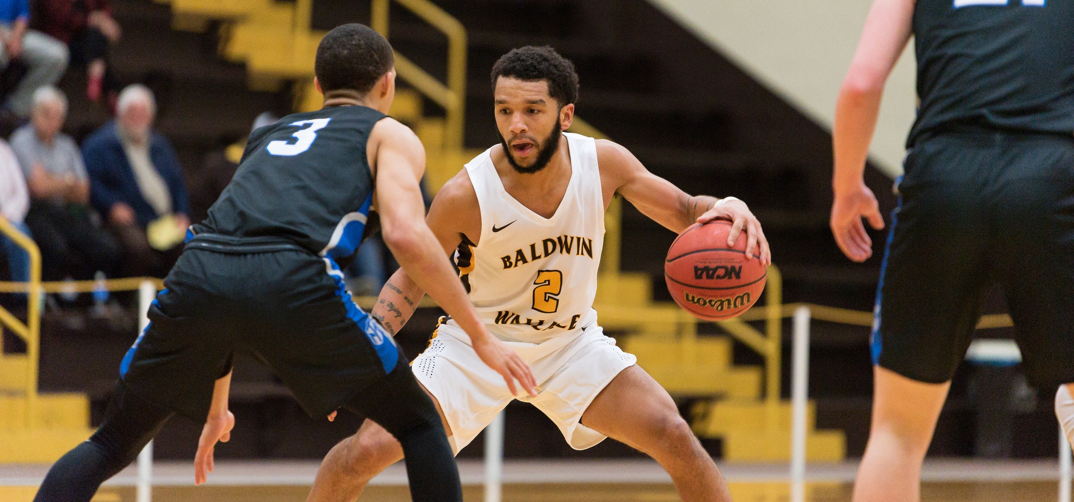 Senior Jay Battle scored a game-high 19 points in the victory over Heidelberg (Photo Courtesy of Jesse Kucewicz)