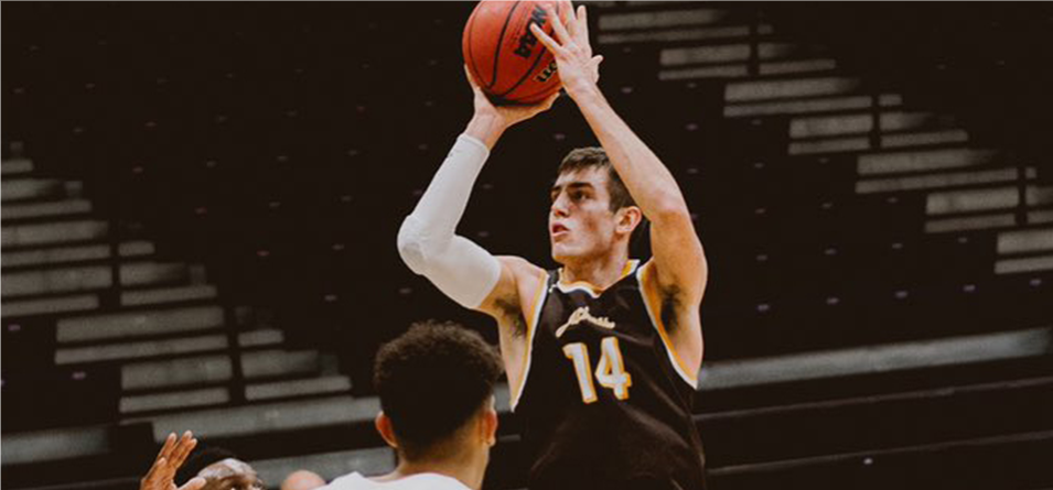 Freshman guard Drew Wennes Scored a Career-High and Game-Best 21 points.  (Photo Courtesy of Ethan Miller '21)