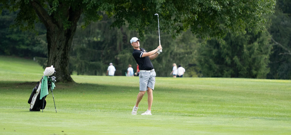 Jimmy Clark led the Yellow Jackets and tied for ninth place out of 57 players.