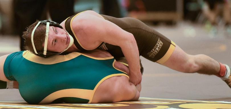 Jesse Gunter wins first two matches one day one of National Tourney