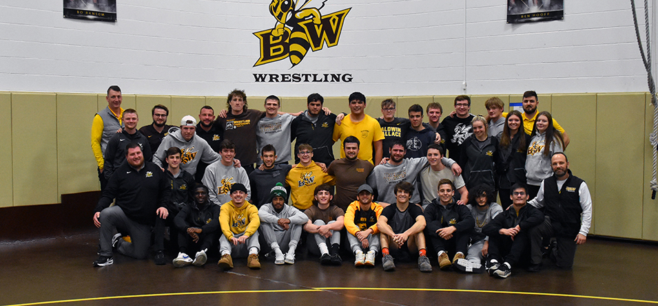 Four Individual Champions Lead No. 22 Men’s Wrestling to BW Invitational Title