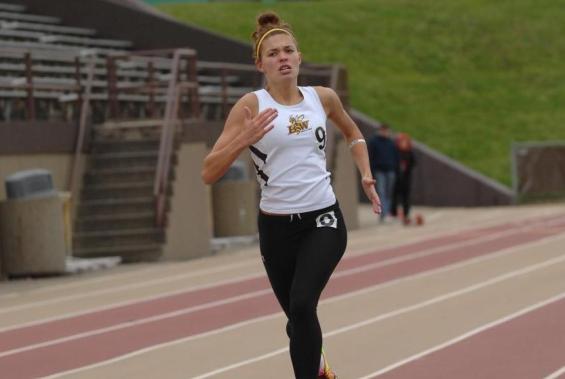 Yellow Jacket Women Tracksters Compete at Rocket Invitational